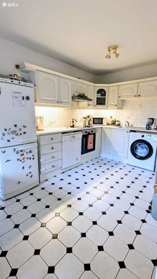 17 Alma Park, Monkstown, Blackrock, Co. Dublin - Photo 1