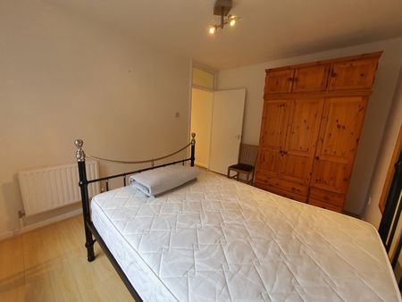 1 Bed Flat, Enterprize Way, SE8 - Photo 5