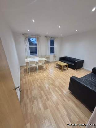 3 bedroom property to rent in Manchester - Photo 2