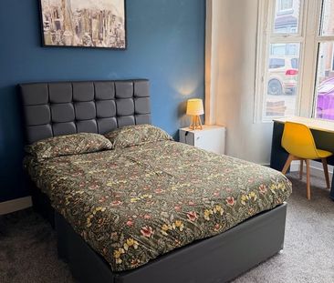 Room in a Shared House, Mansell Road, L6 - Photo 1