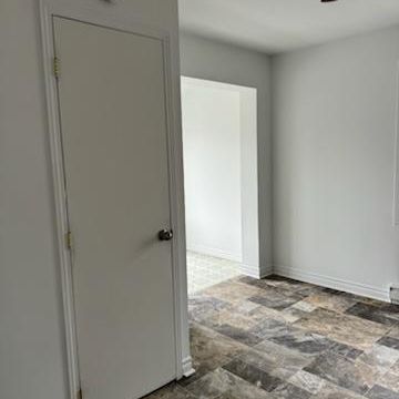 Logement 5 et demi + stationnement à louer - Photo 4