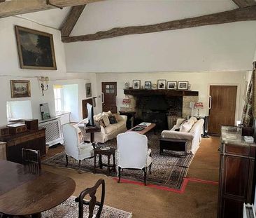 Lower Upton Farmhouse, Burford, The Cotswolds, OX18 - Photo 3