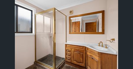 TIDY 3 BEDROOM HOME IN NANA GLEN - Photo 5