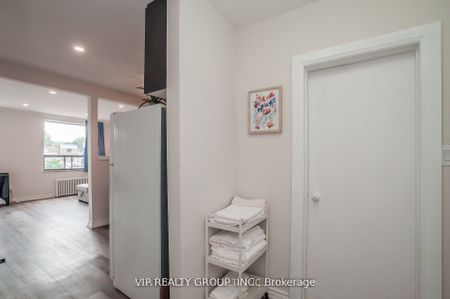 For Lease - 2626 Eglinton Avenue Unit# unit 2, Toronto, Ontario - Photo 3