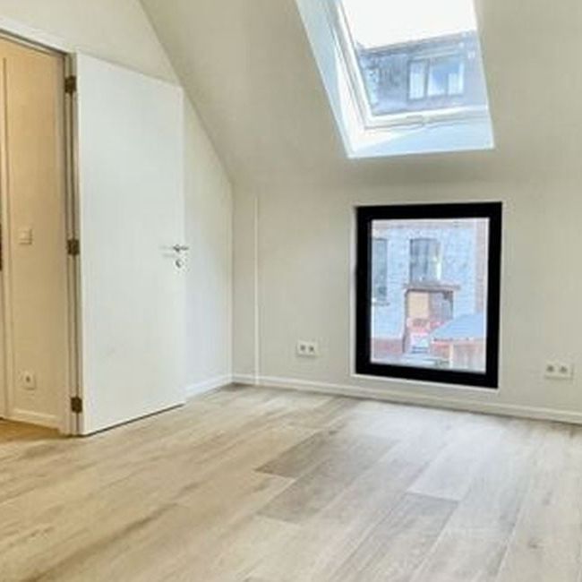 Woning te huur in Antwerpen voor € 1.850 met 2 slaapkamers - Foto 1