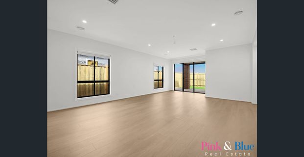 Upgarded Family Home for Rent! - Photo 1