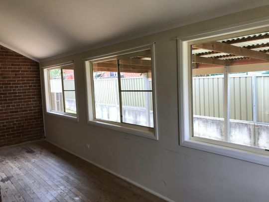 Charming 2-Bedroom Duplex in the Heart of Tamworth - Photo 1