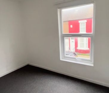 2 Bed Terraced House, Bardsay Road, L4 - Photo 2