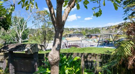 4 Bedroom Home - Glenfield - Photo 5