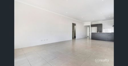 Lovely modern family home! - Photo 5