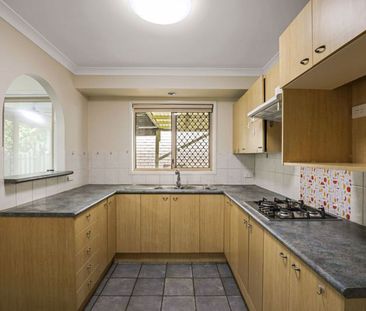 Beautiful 4 bedroom house in Acacia Ridge Call Lin today 0451361818... - Photo 1