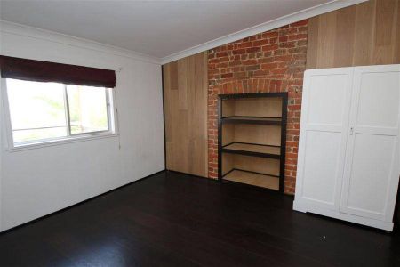 Rental available now - Photo 3