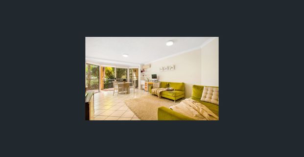 Quiet, leafy and so close to everything! - Photo 1