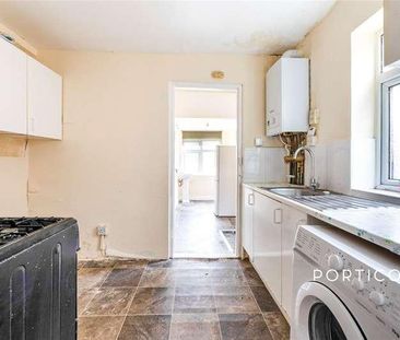 Sebert Road, London, E7 - Photo 4