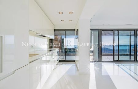Location Appartement 5 pièces 138m² NICE 06300 - Photo 4