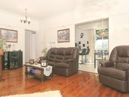 9 Glenmer Street, Bentleigh - Photo 2