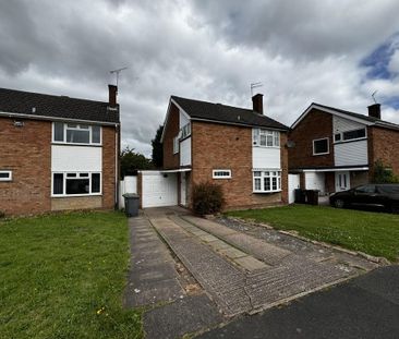 3 bedroom detached house to rent - Photo 2