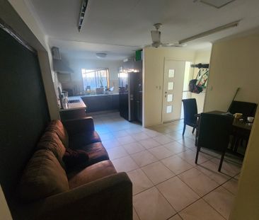 Ferny Grove - Photo 2