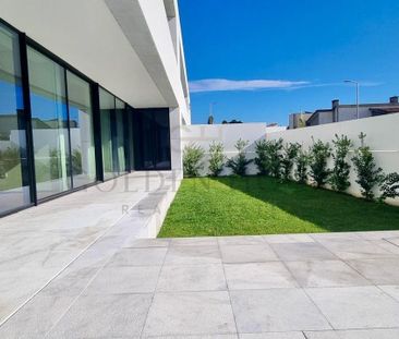 Vila Nova de Gaia, Porto - Photo 6