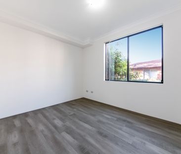 Comfortable Living In Guildford! - Photo 2