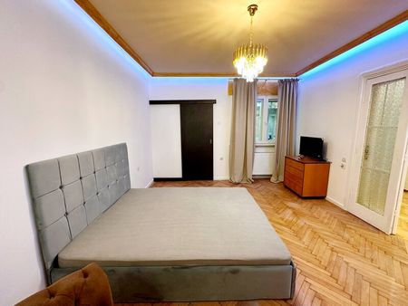 Sala Palatului Inchiriere apartament 2 camere Cismigiu parter centrala - Photo 5