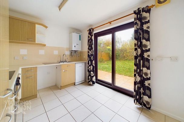 2 bedroom semi-detached house to rent - Photo 1