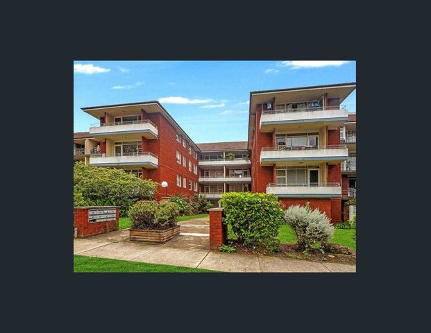 Perfectly positioned & close to Amenities - Photo 1