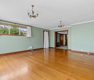 Spacious 3-Bedroom Home in Quiet Norwood Court - Photo 1