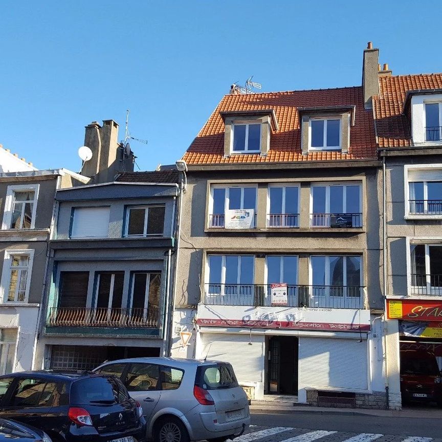 Location Appartement 2 pièces 52m² BOULOGNE SUR MER 62200 - Photo 1