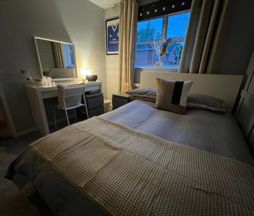 3 bedroom link detached house to rent - Photo 4