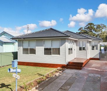 Lovely Family Home!! - Photo 5