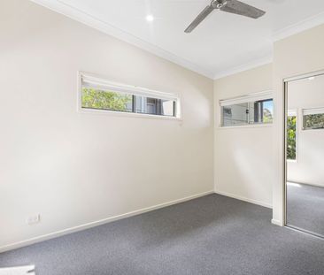 18/99 Brookwater Drive, 4300, Brookwater Qld - Photo 2