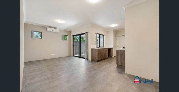 ARMADALE - 3x2 - MODERN, LOW-MAINTENANCE LIVING IN A CONVENIENT LOCATION! - Photo 1