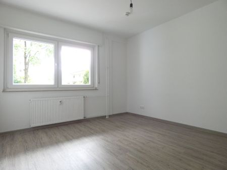 *** 3 Zimmer-Wohnung – Erdgeschoss mit Terrasse! *** - Photo 4