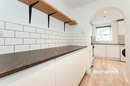 3 bedroom terraced to rent - Photo 5