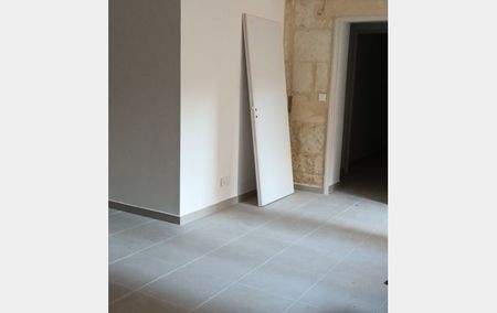 Location Appartement P3 rénové(e) Nimes - Photo 5