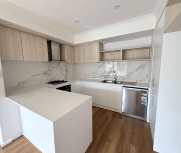 Simple Family Living in a Prime Burnside Location! - Photo 5