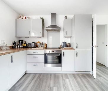 2 bedroom apartment to rent - Photo 4