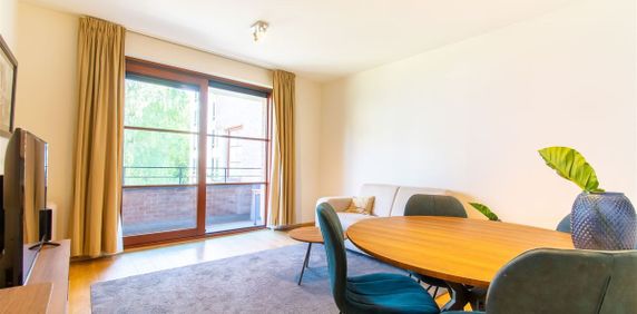 Appartement te huur in Oudergem voor € 1.200 met 1 slaapkamer - Photo 2