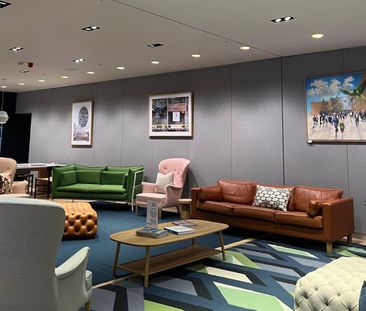 2 Bed Flat, Wood Crescent, W12 - Photo 2