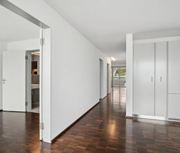 Moderne 2.5-Zimmer-Wohnung in Seenähe - Photo 1