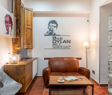 Cosy Barceloneta apartment, just steps from the beach - Photo 2