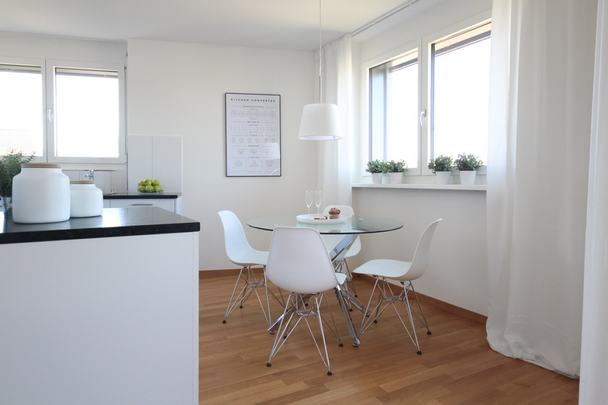 Helle 3.5 Zimmer-Wohnung mit Weitsicht - Photo 1