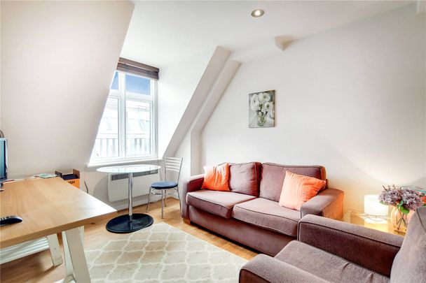 Fetter Lane, London, EC4A 1BY - Photo 1