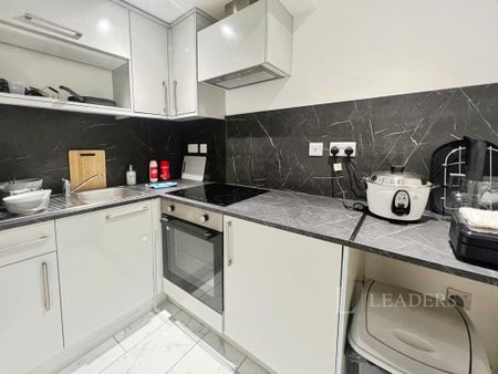 Studio to rent - Photo 4