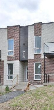 Magnifique 6 1/2 - IDEAL POUR FAMILLE - Quartier calme - Photo 1