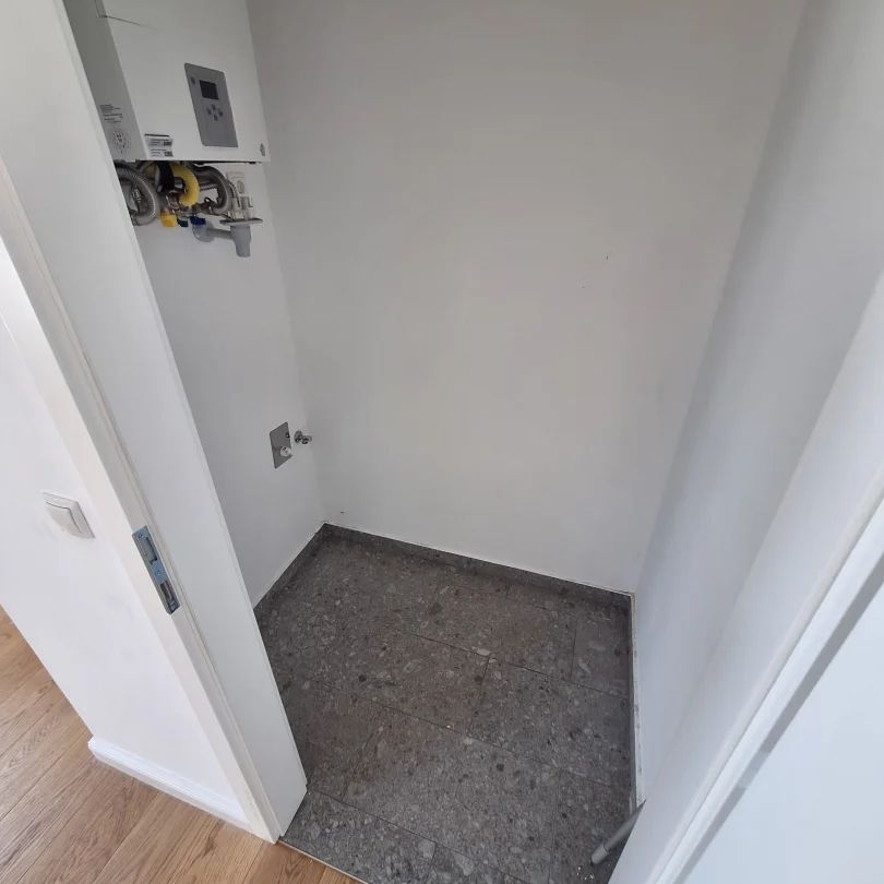 Einfach toll, hoch oben, ruhig gelegen, unbefristet und klimatisiert - Photo 1