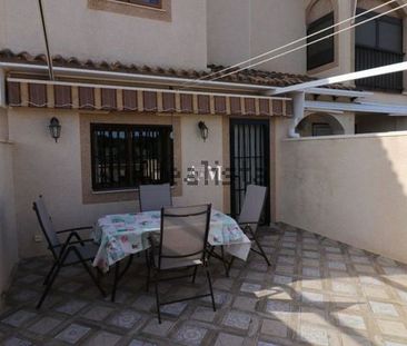 Alquiler de casa o chalet en Urbanizaciones - Photo 1