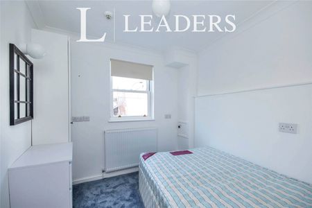 3 bedroom apartment to rent Richley House, Mannington Place, Bournemouth, BH2 - Photo 3