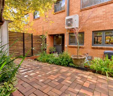 2/50 Stuart Street, Griffith ACT 2603 - Townhouse For Rent | Domain - Photo 3